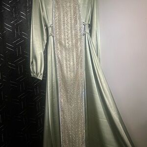 Elegant Green Long Dress with Embellished Panel